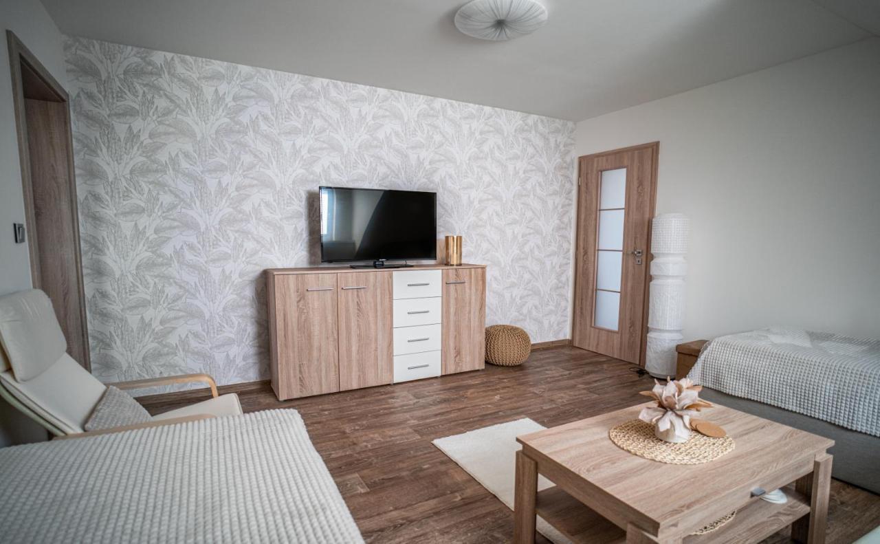 Apartmanovy Dum Sklipek Трутнов Экстерьер фото