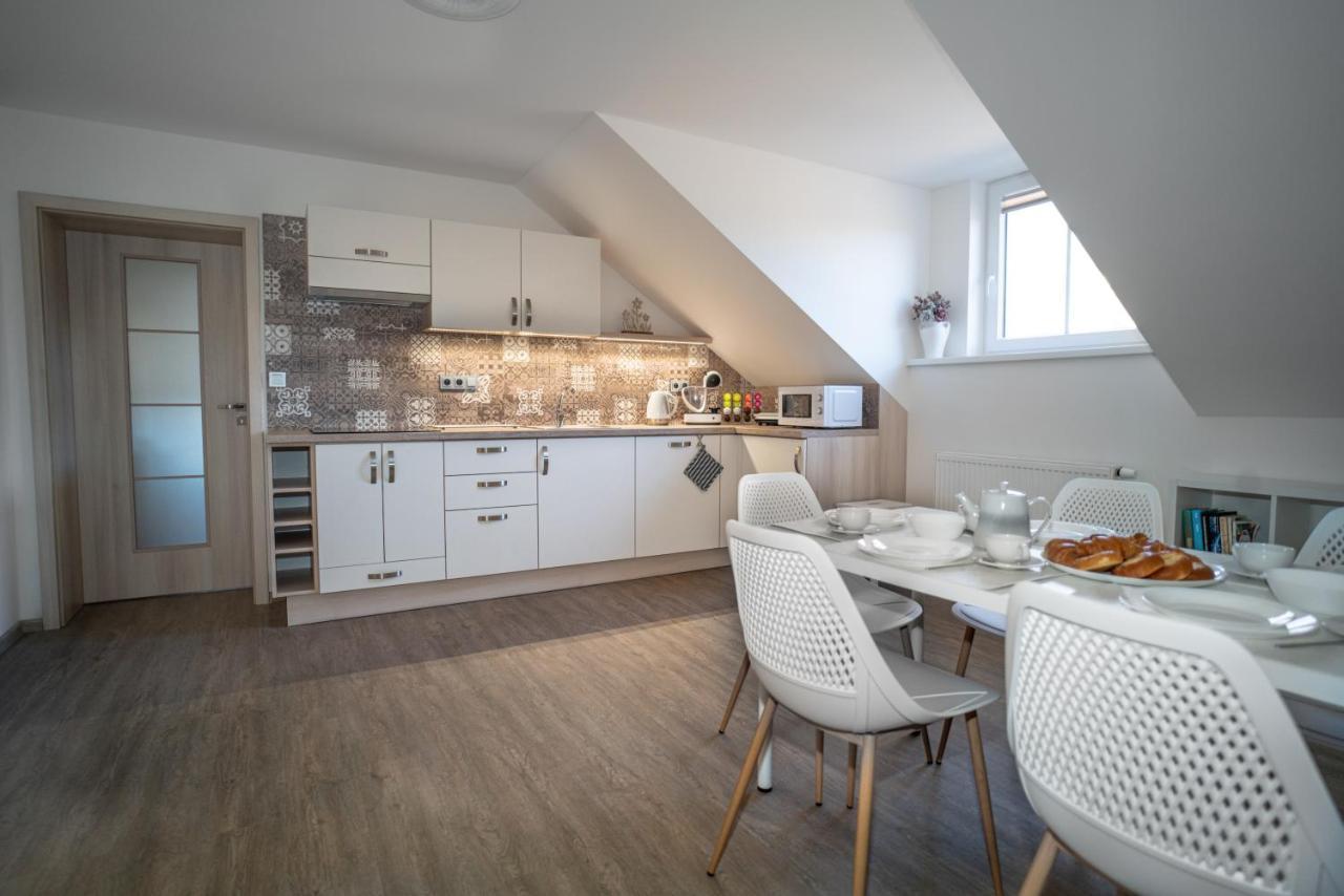 Apartmanovy Dum Sklipek Трутнов Экстерьер фото